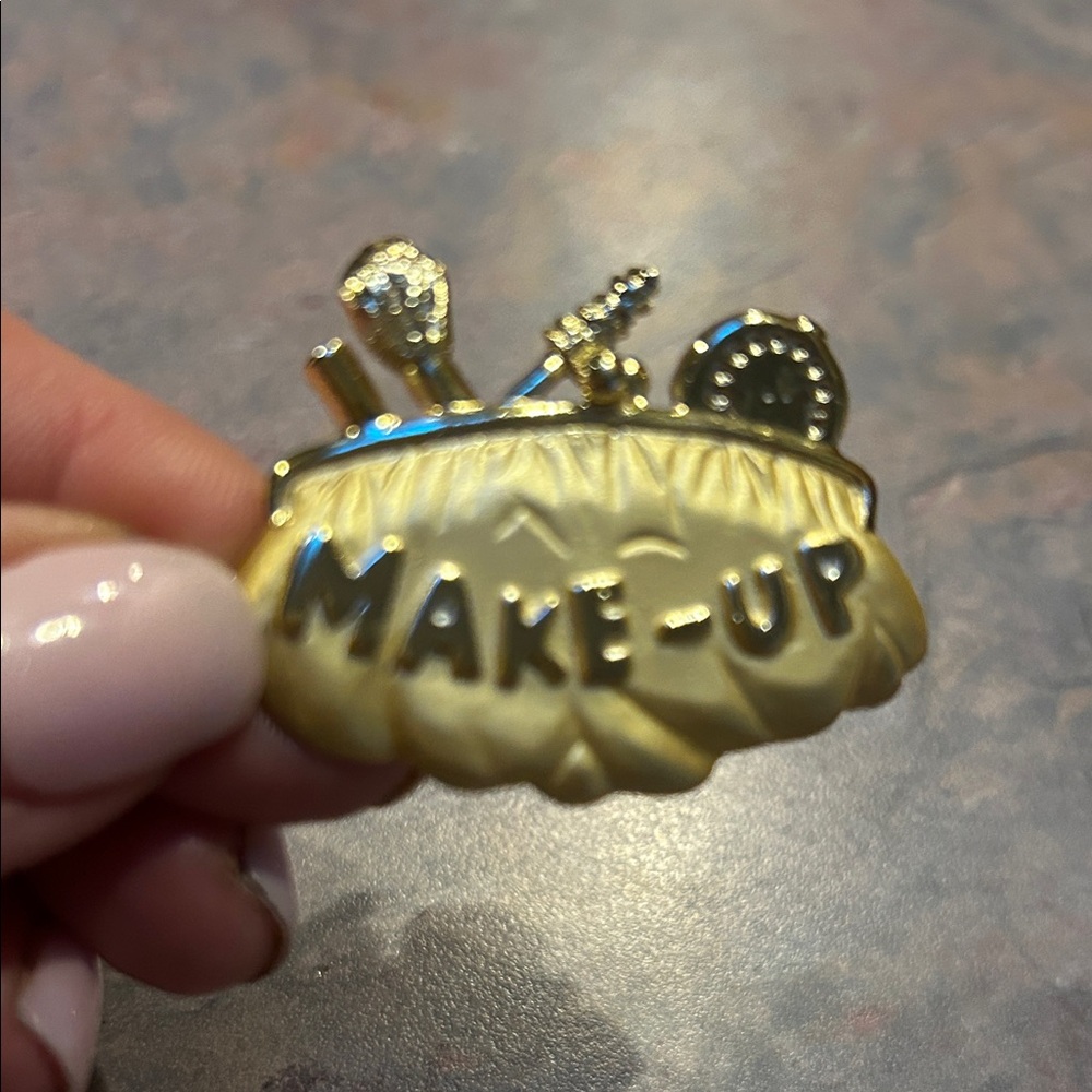 Vintage Jewelry Adorable Gold Tone Make Up Purse Pin Brooch